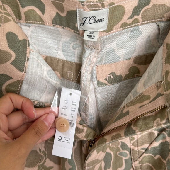 Camo Cargo Joggers - JCrew NWT size 28 - Picture 6 of 10